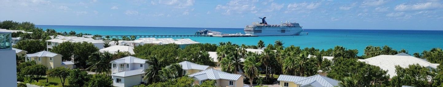 Balearia Caribbean and Carnival Cruise Line at Bimini Bahamas