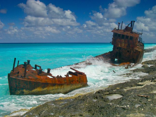 Bimini Bahamas shipwrecks 645-484-61