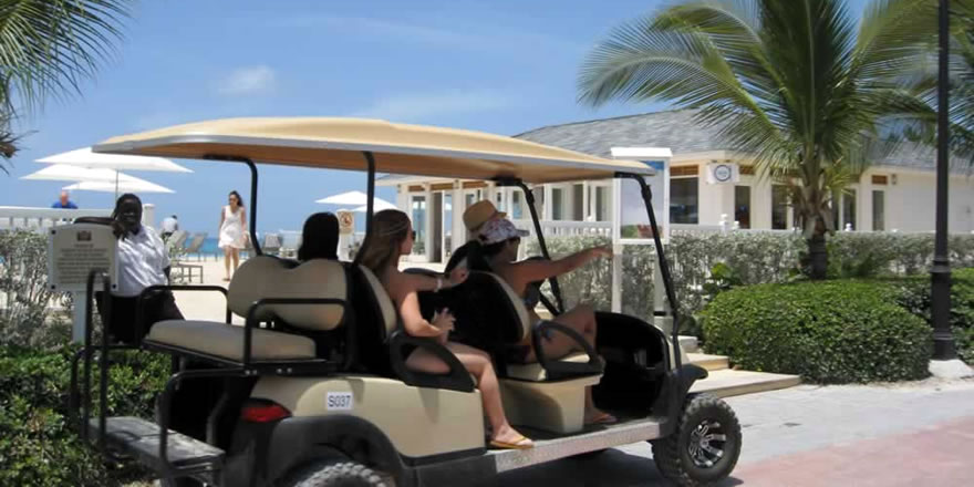 To visit the rest of the Island I recommend renting a golfcart to enjoy the rest of the Bimini Island.
